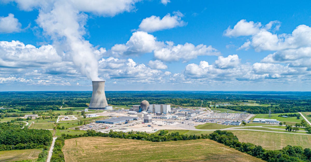 Tech's High Stakes: Billions Bet on Nuclear Futures While