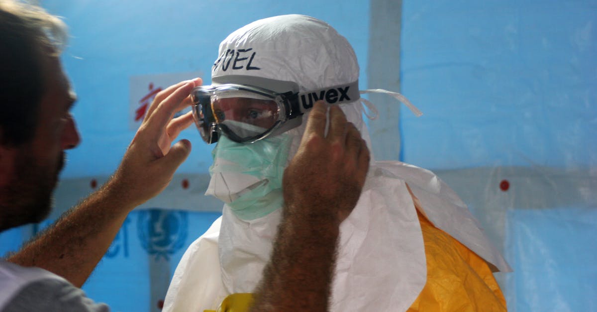 US bars Ebola-exposed Americans, sends them to Europe