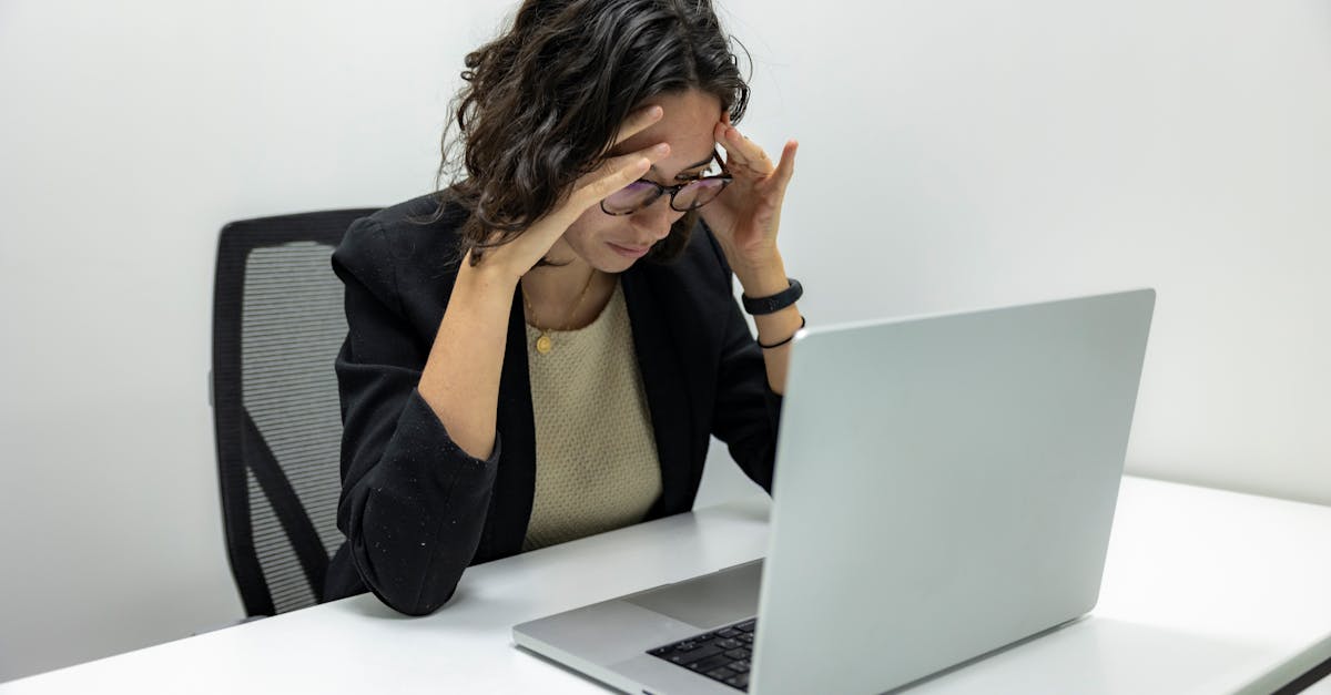 Google AI Overviews stumble as chief steps down