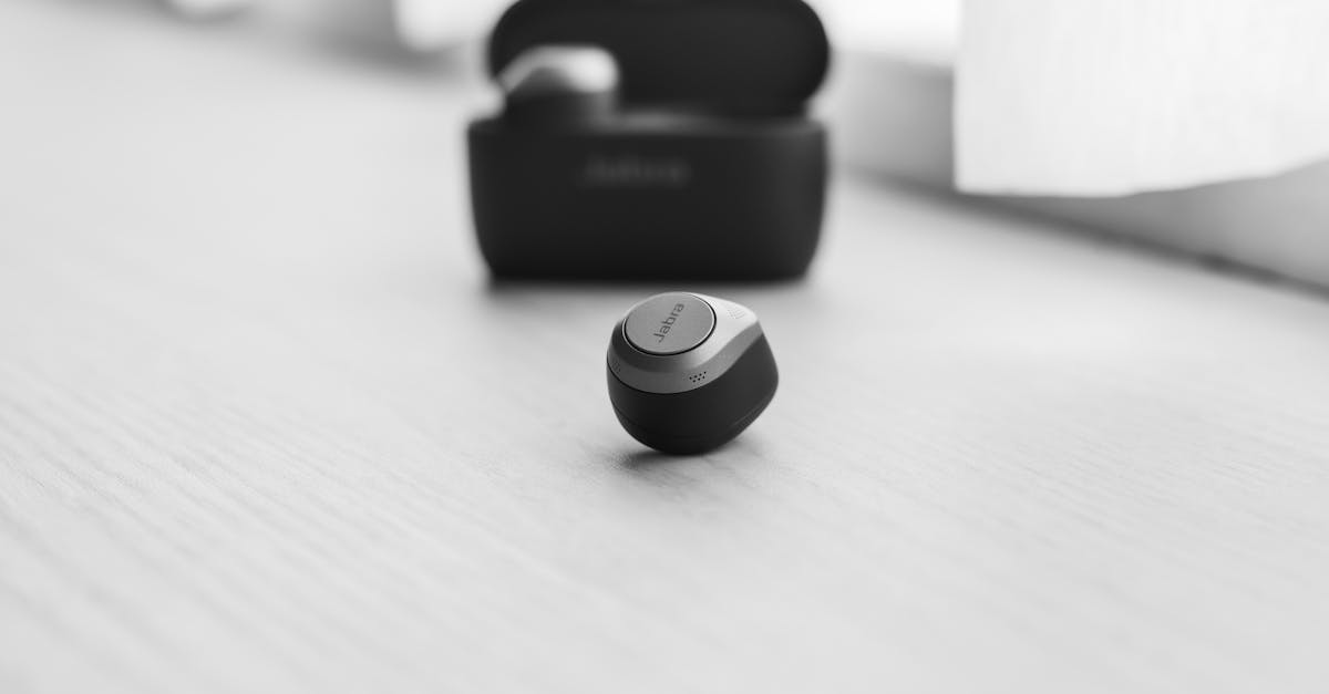 Samsung Shifts Galaxy Buds to Clip‑Style Open‑Ear Design