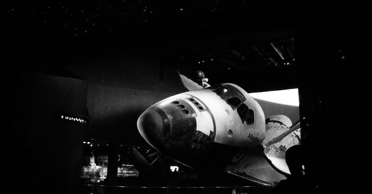NASA cuts 900 shuttle jobs as fleet winds down