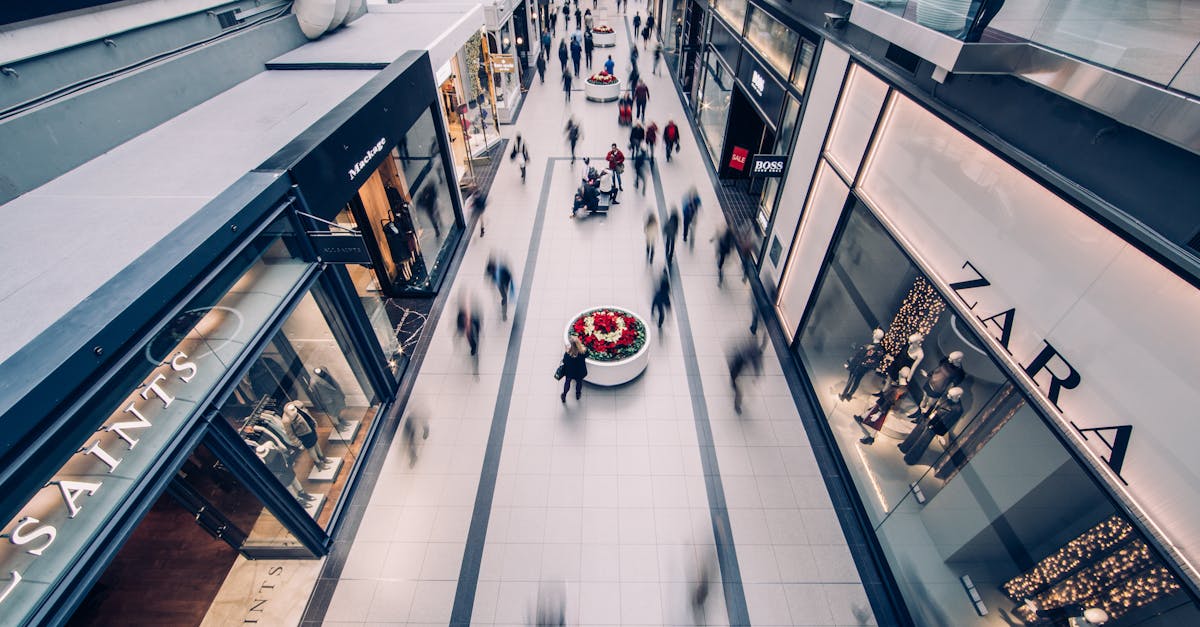 Tech Roundup: UAE Retail Expansion, AI Photography, and More