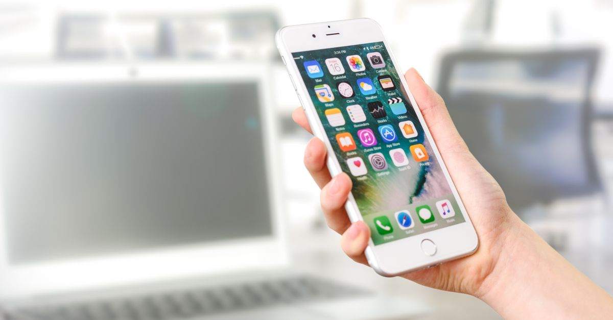 Apple's iPhone Ad Takes Aimed Swipes at Android