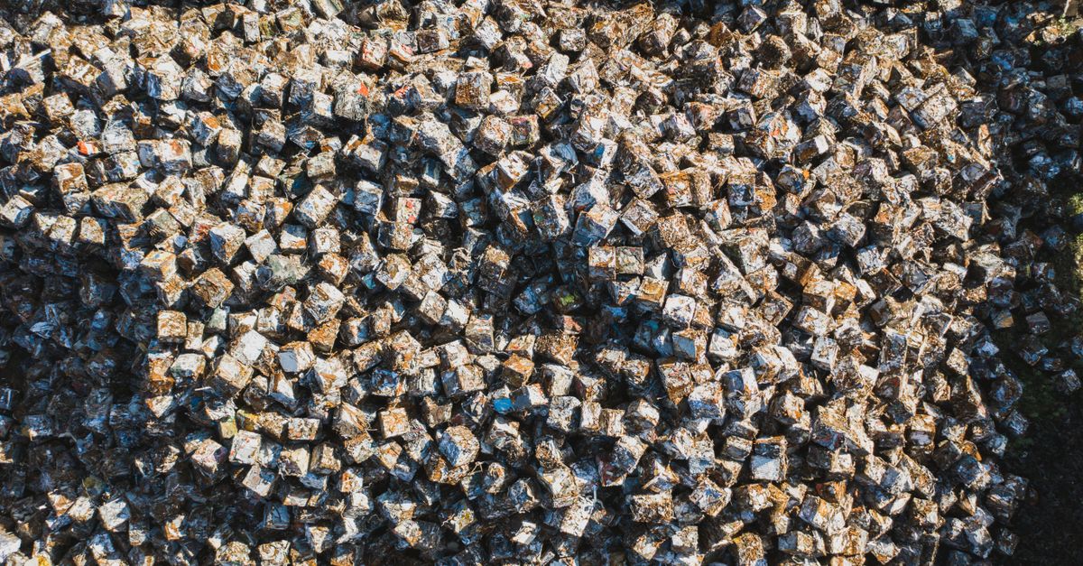 China’s EV surge strains battery recycling chains