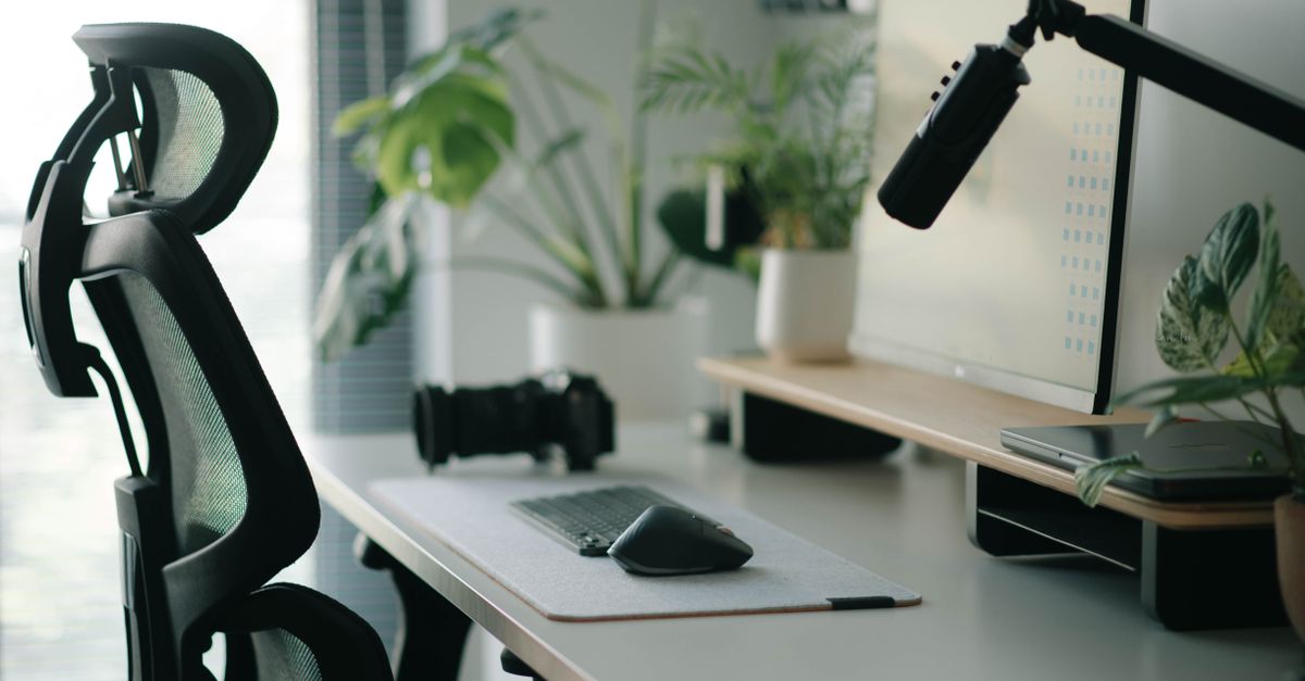 WIRED Finds 15 Ergonomic Office Chairs