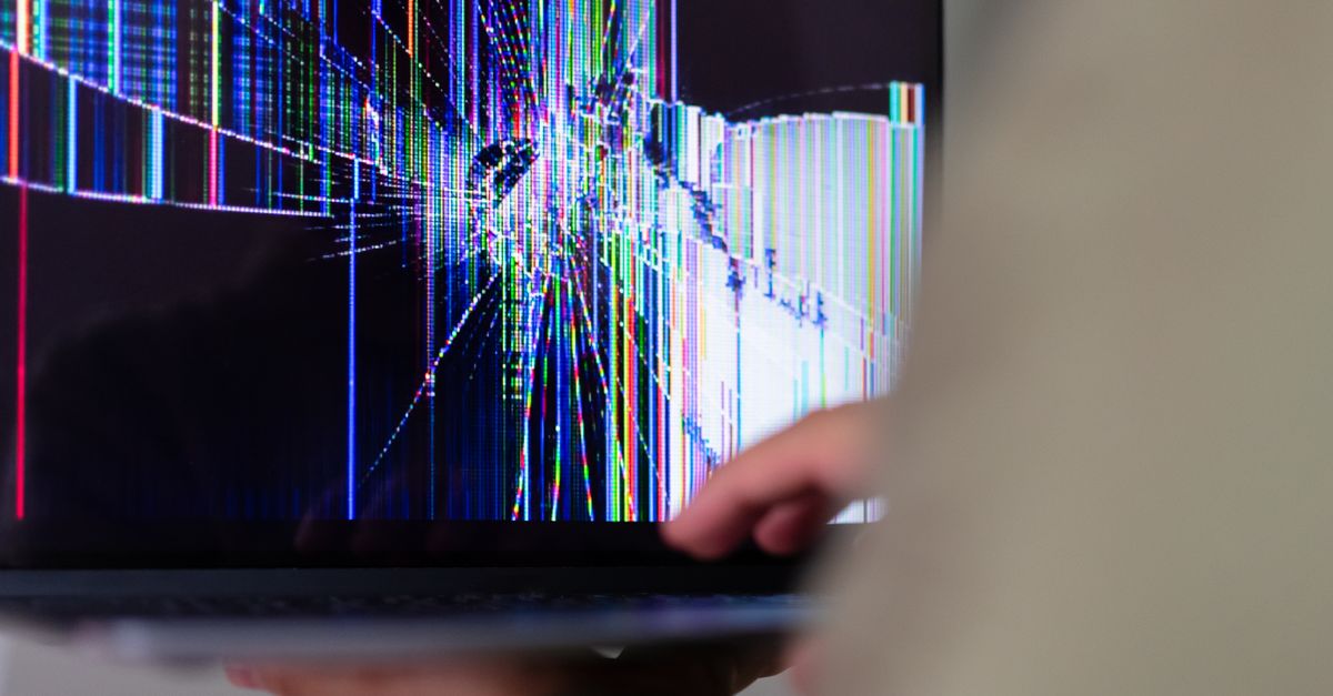 Amazon’s Fake Tech Reviews Flood the Market