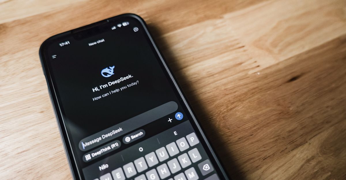 Google Gemini Passes 1 Billion Users, Overtaking ChatGPT on iOS