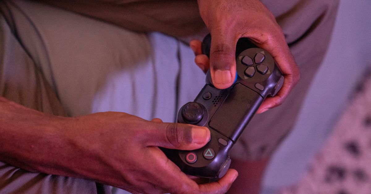 GuliKit launches $49.99 ES Max with anti‑drift thumbsticks