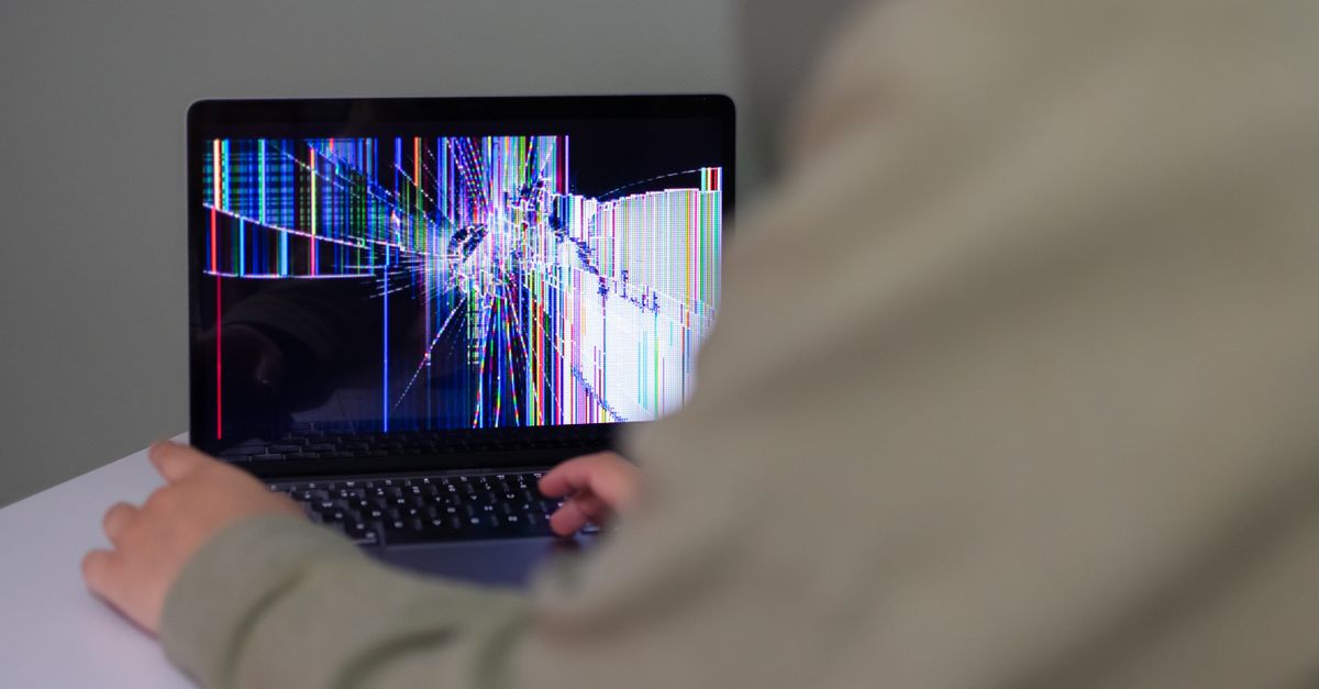 Passkey Flaw, Cloud Game Shutdown, Apple Fall Lineup Shift