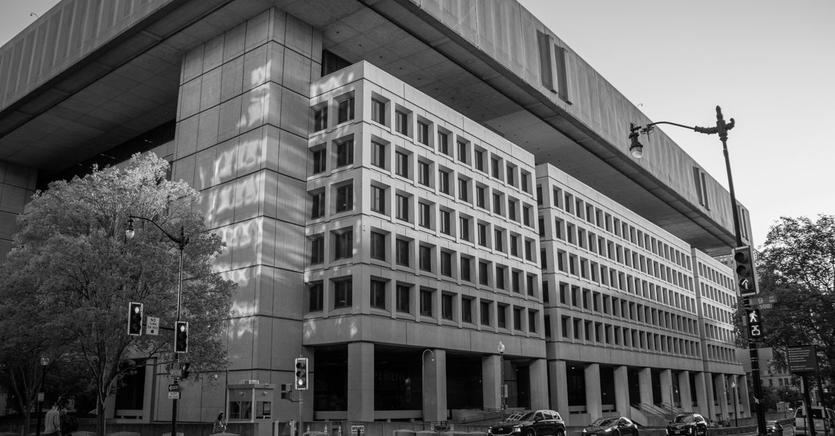 FBI Warns of Intimate Photo Theft in Extortion Campaigns