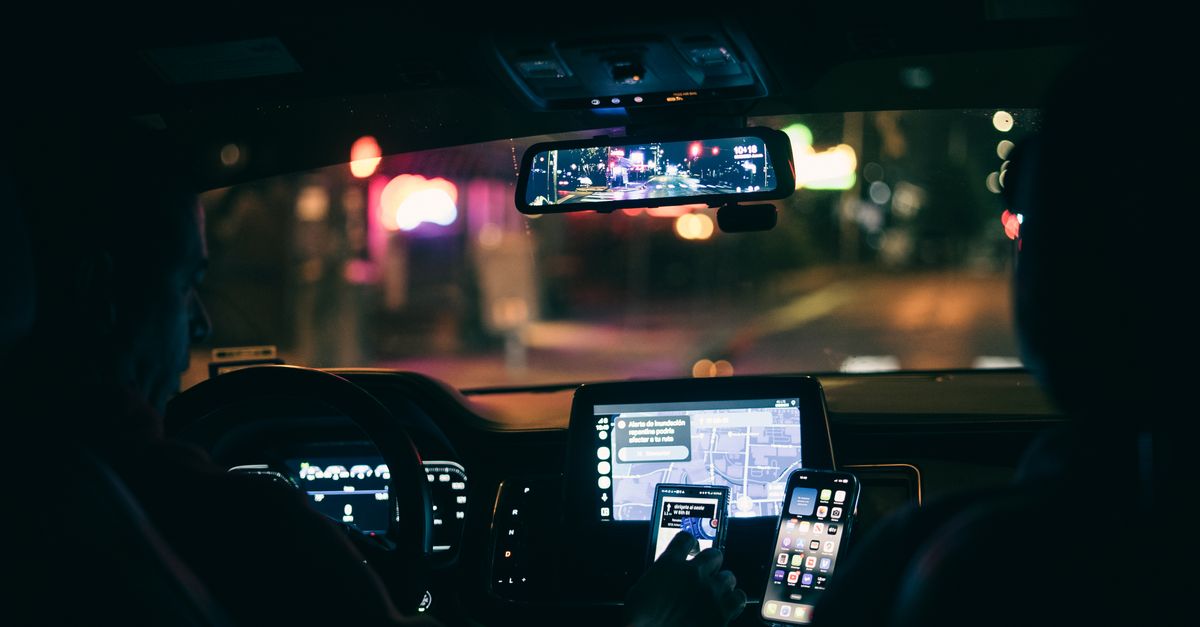 GM’s CarPlay Cut, DIY Android Auto, and the Road Ahead