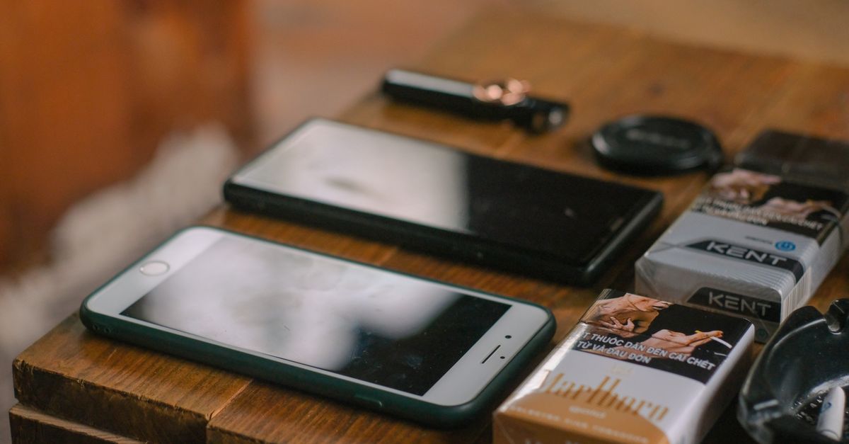 Smartphone 2027: Privacy, Design, and Geopolitics Collide
